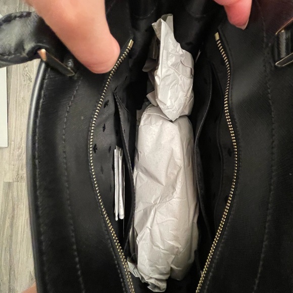 ❤️‍🔥♠️ Kate Spade leather purse great condition!♠️❤️‍🔥 - Picture 6 of 11